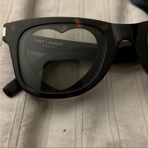 🦾😻 AUTHENTIC Saint LaureNt SunglasseS - Picture 3 of 5